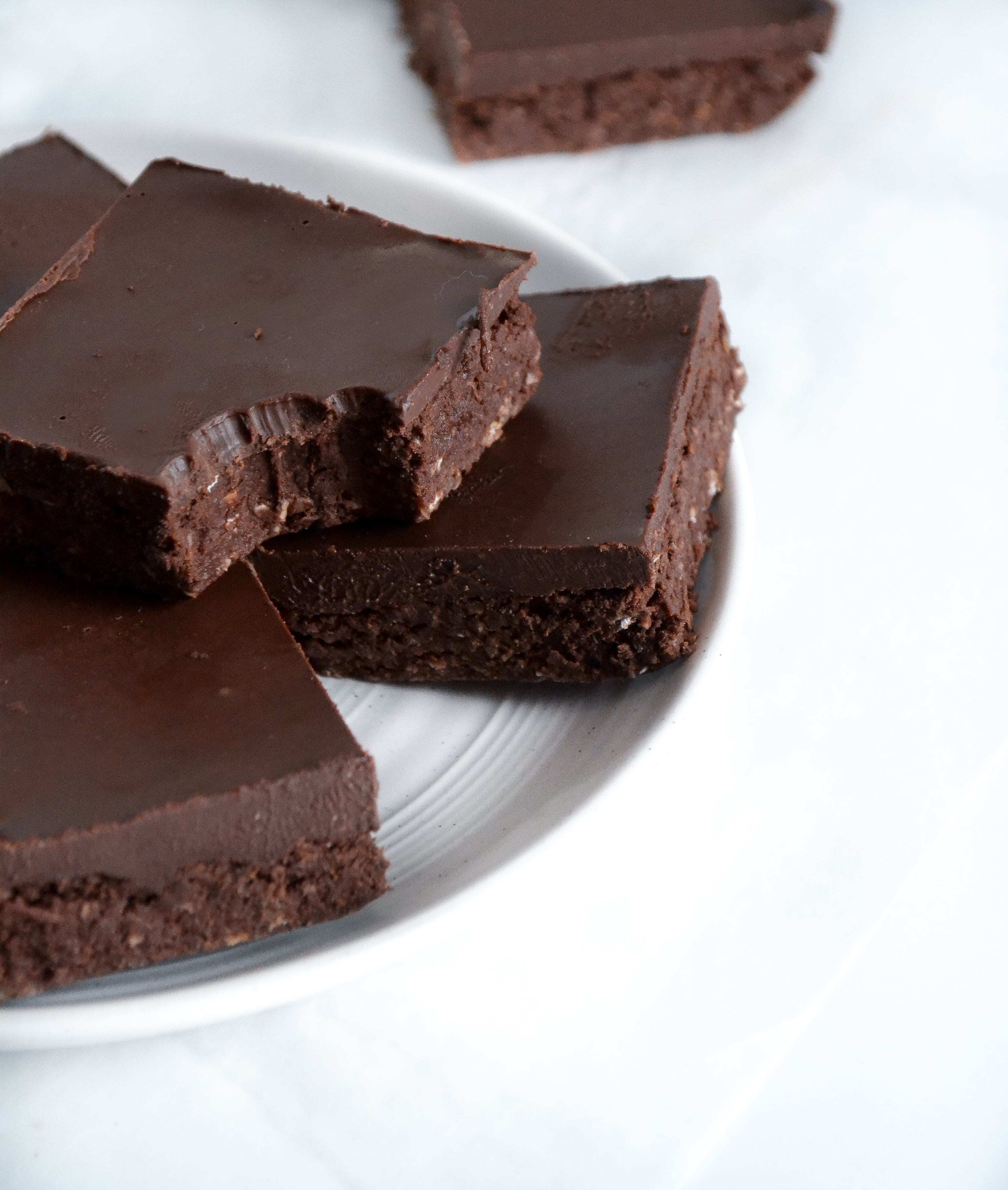 No-Bake Vegan Brownie Bars